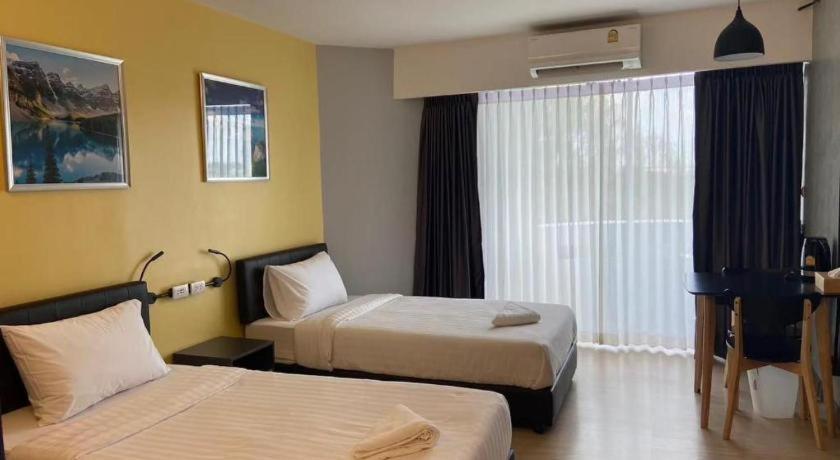 Dluxx Thammasat Hotel Pathum Thani Bagian luar foto